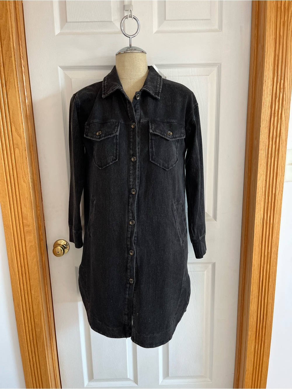 Mono B -Black Denim Button-Front Shirt Jacket-Medium